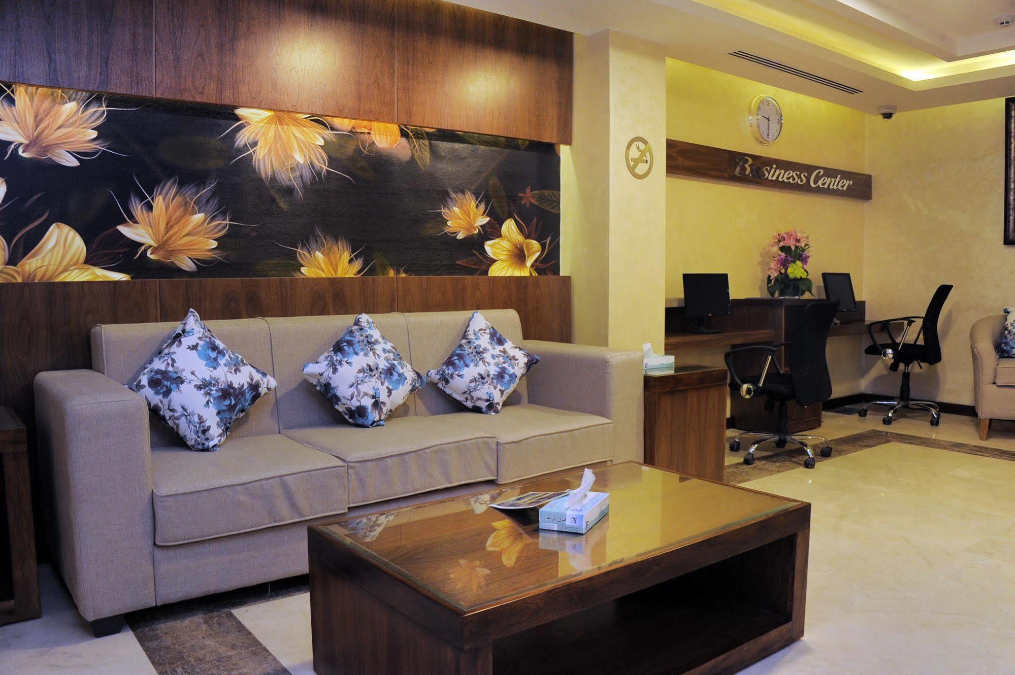 Al Raad Hotel Aqaba Exteriör bild