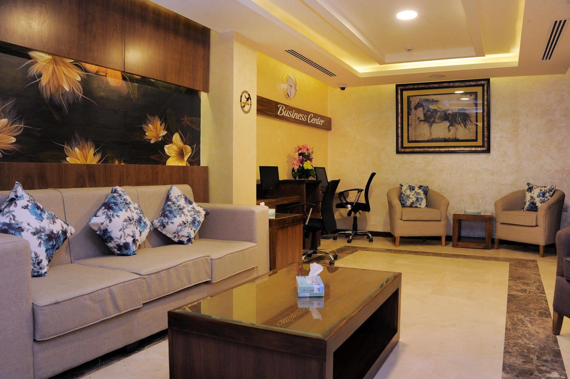Al Raad Hotel Aqaba Exteriör bild