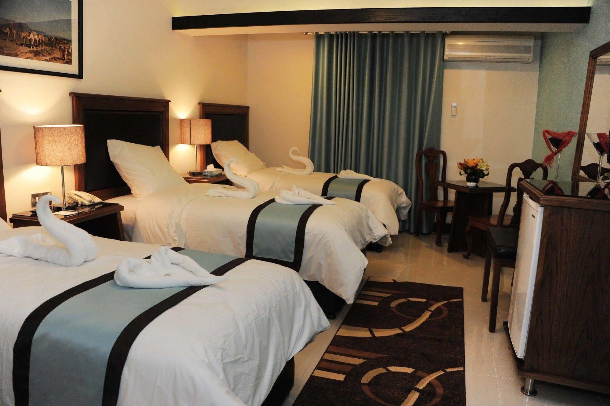 Al Raad Hotel Aqaba Exteriör bild